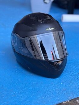 Výklopná přilba, matně černá