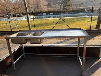 Nerezový gastro dvojdřez s pracovní plochou – 178 cm