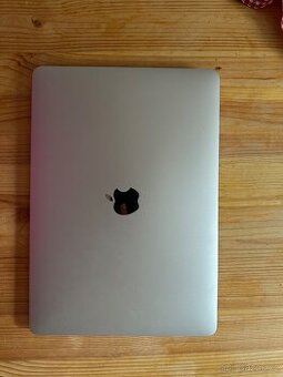 MacBook Air s čipem M1