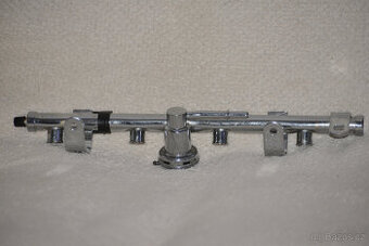 Mini Cooper lišta vstřiků s regulátorem tlaku