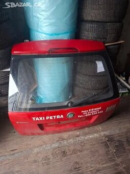 Víko kufru, kufrové dveře škoda octavia 2 combi