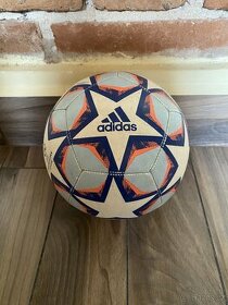 Prodám fotbalový míč Adidas UEFA - 1