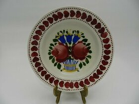 Krásný starý ručně malovaný keramický Talíř Květiny Srdíčka 