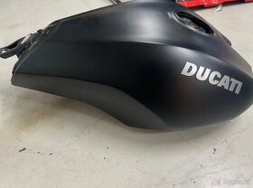 Ducati X Diavel 2016 Nádrž 18L