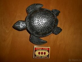 Stará kovová soška CARETTA mořská želva 16,5cmx14cm lehká