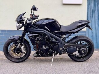 Triumph speed triple 1050