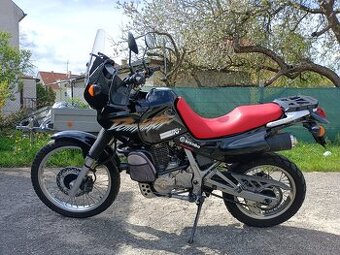 Honda NX 650 Dominátor