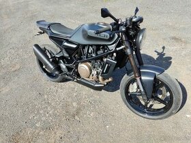 Husqvarna vitpilen 701 rv 2018 , 6500km, doplňky. - 1