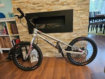 Trial kolo CREWKERZ DESIRE 20"