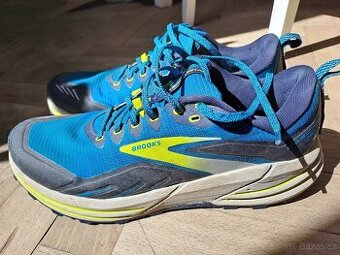 Běžecké boty Brooks Cascadia 16, vel 45,5