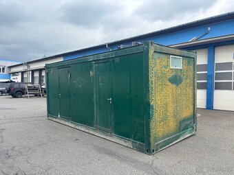 3x sprcha, 2x WC /sanitární kontejner / dva vstupy
