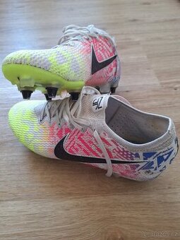 Nike Mercurial Vapor 13, SG, vel. 39