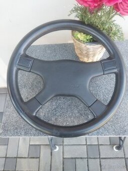 BMW sportovní volant Raid