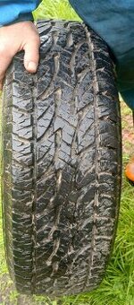 pneu 235/70 16 AT