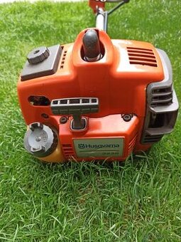 Husqvarna 323 R - 1