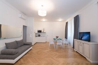 Pronájem, Byty 3+kk, 85m2 - Praha 2 - Nové Město, Lípová