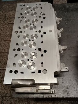 VW 1,6TDI hlava motoru.