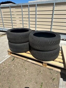 Pneu Michelin Cross Climate2, 245/40 R19 98Y