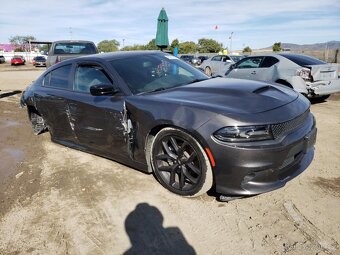 Dodge Charger GT 3.6 V6 | 2021 | na díly
