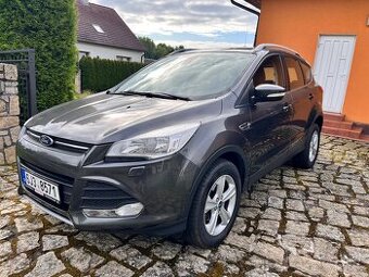 Ford Kuga 1.5i 110 kw najeto 73tis.km jeden majitel v ČR