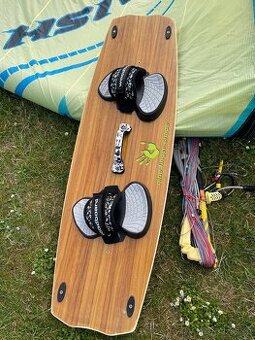 Naish Dash 9m2, bar Naish, prkno Woodboard Beam