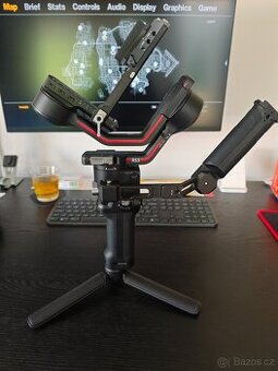 DJI RS3 + Smallrig handle