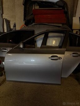 Dobrý den, prodám troje dveře v kompletu z BMW E60