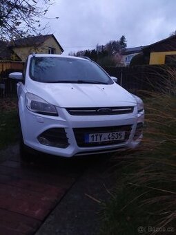 Ford Kuga - 1