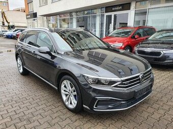 VW Passat B8 GTE 1.4 TSI 160kW DSG Tažné - záruka Autodraft