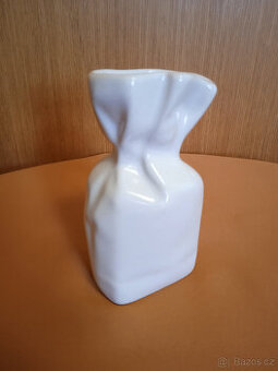 KERAMICKÁ VÁZIČKA