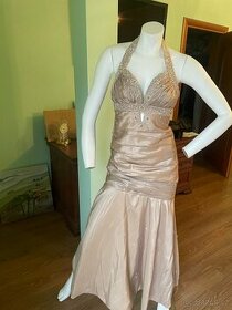 Krásné zlaté společenské šaty vel. 36 – 38