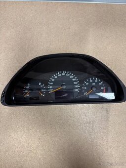 Mercedes E W210 (S210) tachometr A2105405448
