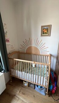 Dětská postýlka s matrací