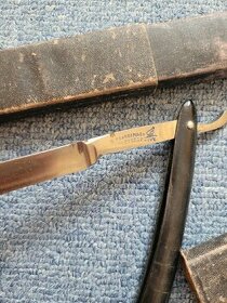 Starožitná břitva