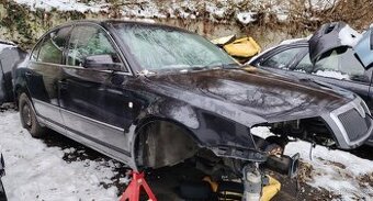 prodám díly ze Škody Superb 1 ,černá met. 9910