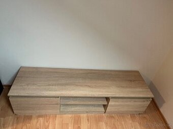 TV komoda / nízká skříňka – jako nová