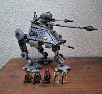 LEGO Star Wars 75234 Útočný kráčející kolos AT-AP