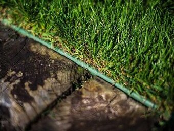 Plastový zahradní obrubník 18 m (NOVÝ)