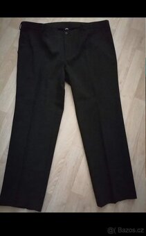 Černý pánský oblek