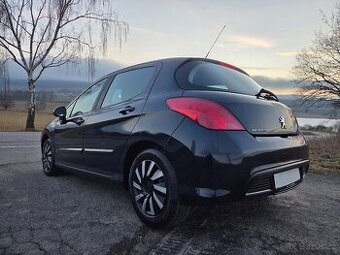 Peugeot 308 - BENZÍN 1.4 - 2010 - 151tis/KM