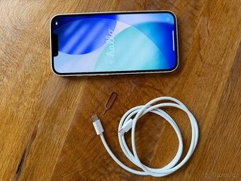 iPhone 16E – koupen 7/2025, kompletní balení, v záruce