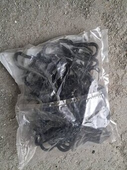 Příchytka trubky podlahového topení