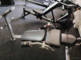 Matrix ABS fitness stroj na břicho lavice pro zkracovačky