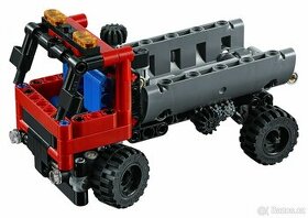 LEGO Technic 42084 Hákový nakladač se silným 2v1 modelem