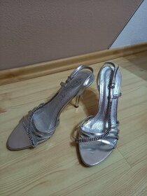 Stříbrné sandálky s kaminkama