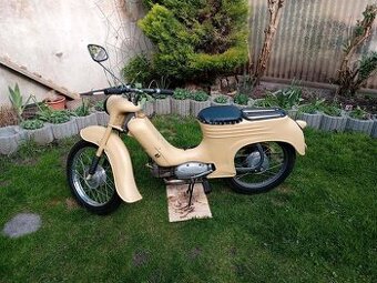 Jawa Pionýr 555