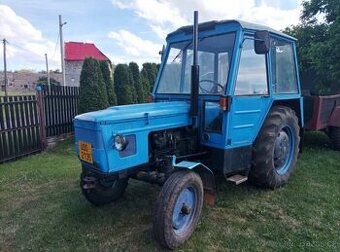 Prodám funkční garážovaný traktor Zetor 4611, r. v. 1969