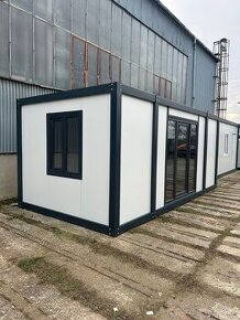 Obytný kontejner o rozměru 3x6 m s franc. dveřmi