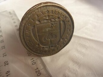 Staré barokní pečetidlo pečetítko typář 1698 pečetní razidlo
