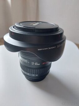 Canon zoom 17-40 mm se sluneční clonou